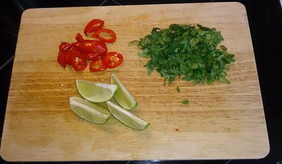 суп том ям c тигровыми креветками