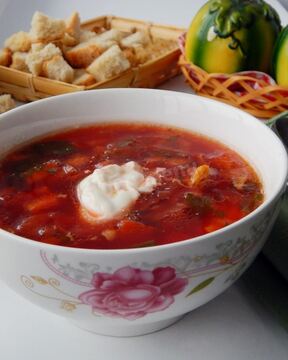 Свекольник с ботвой