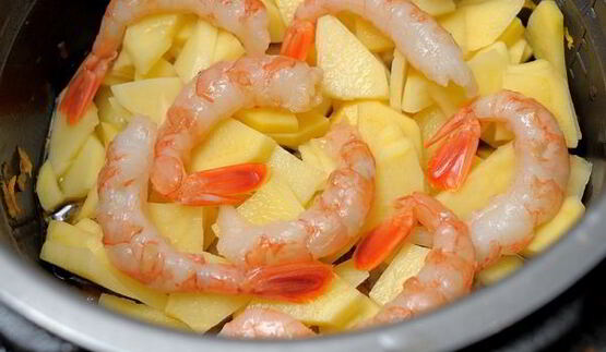 легкий сырно-креветочный суп