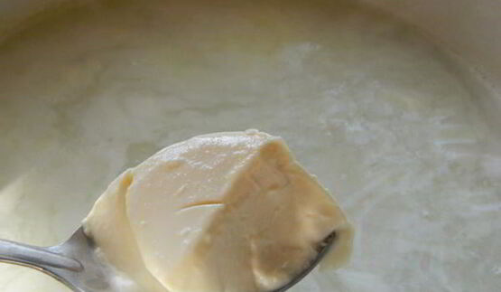 сырный суп с горошком и капустой