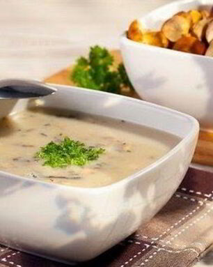 Сырный суп с грибами и копченостями