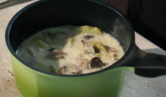 сырный суп с грибами