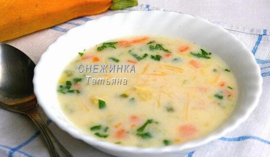 сырный суп с клецками из кабачка и сыра джюгас