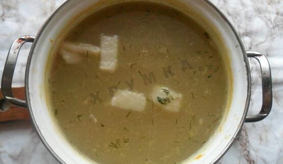 рыбный суп уха из леща