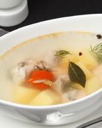 Тройная царская уха из форели, карася и стерляди