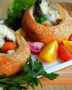 Уха в хлебном горшочке