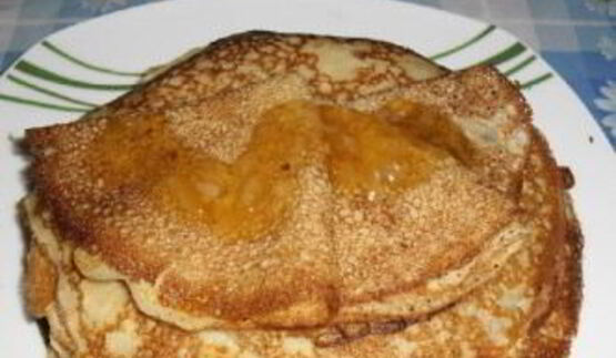 блины на кефире тонкие с дырочками