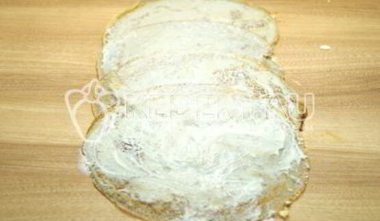 блины с красной икрой