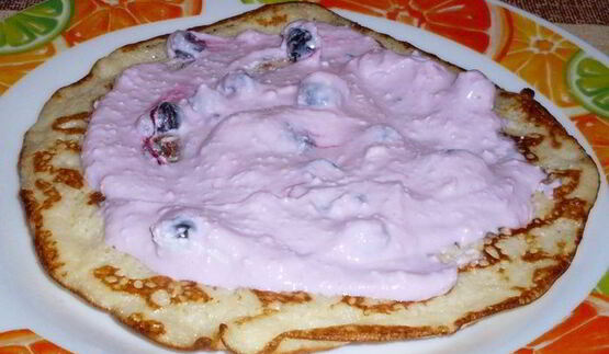 блины заварные с творожно-ягодной начинкой