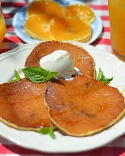 Рецепт творожных блинчиков с изюмом