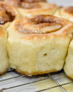 Булочки с корицей и пахтой