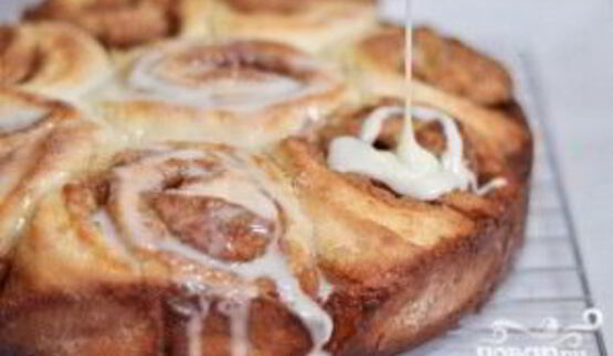 булочки с корицей и пахтой