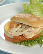 Булочки с куриной и рыбной начинкой