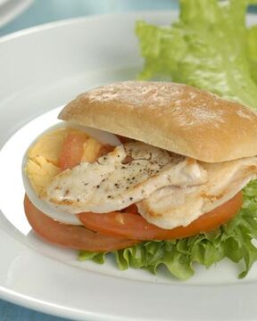 Булочки с куриной и рыбной начинкой