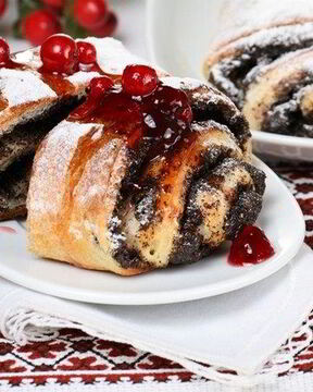 Булочки с маком из слоеного теста