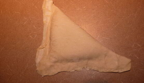 слоеные булочки с миндальной начинкой