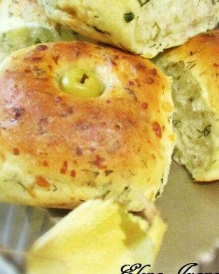 Рецепт сырных булочек с укропом и оливками