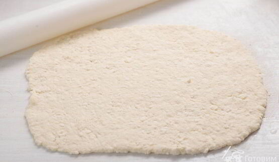 творожные булочки с чесноком и базиликом