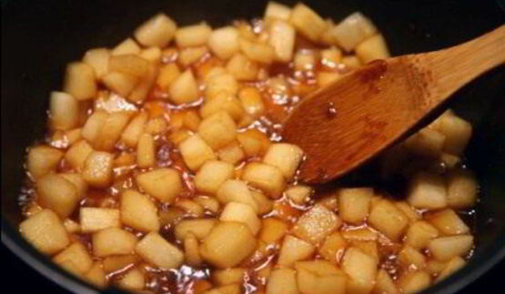 венгерские ватрушки с карамелизированными грушами