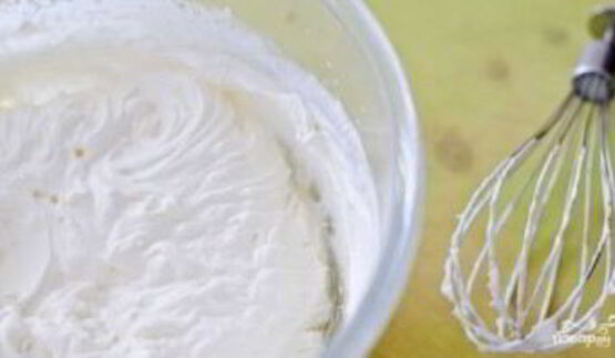 чизкейк без выпечки с кусочками киви