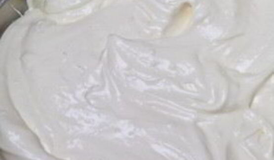 чизкейк с ежевикой, малиной и гранатом