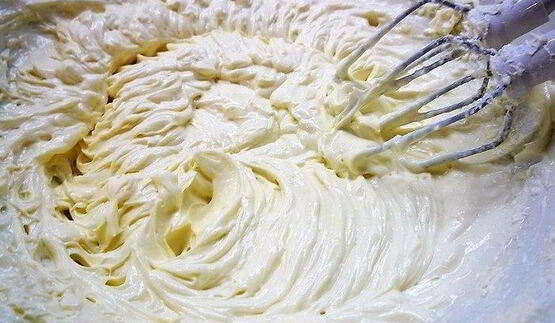 лимонный чизкейк с марципаном и маком