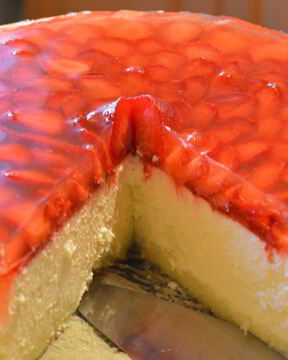 Творожный чизкейк с клубникой