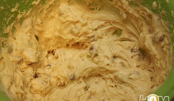 кекс с фисташками и апельсиновым джемом