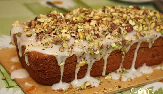 кекс с фисташками и апельсиновым джемом