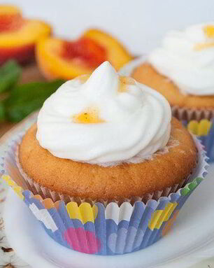 Персиковые капкейки