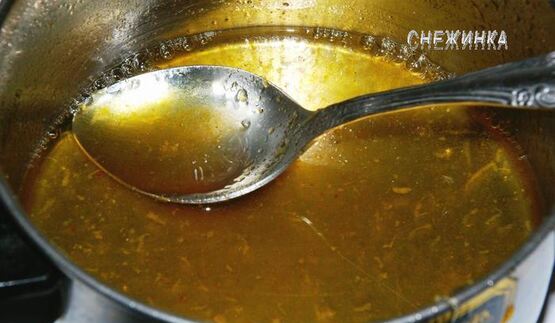 саварен — французская ромовая баба из дрожжевого теста