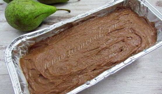 шоколадный кекс с грушами