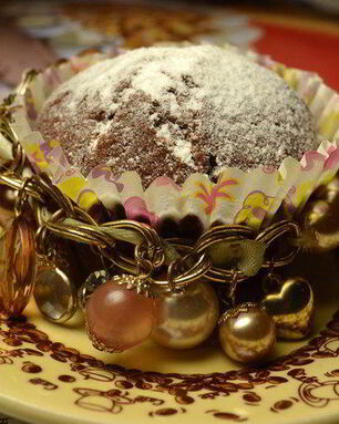 Шоколадные кексы с начинкой из белого шоколада