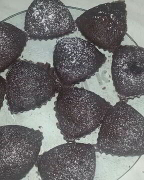 Шоколадные кексы в формочках