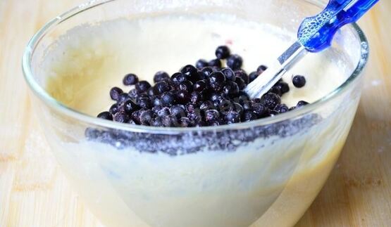 сметанные кексы с черникой