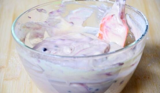 сметанные кексы с черникой