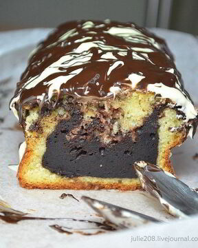 Ванильный кекс с влажной шоколадной начинкой