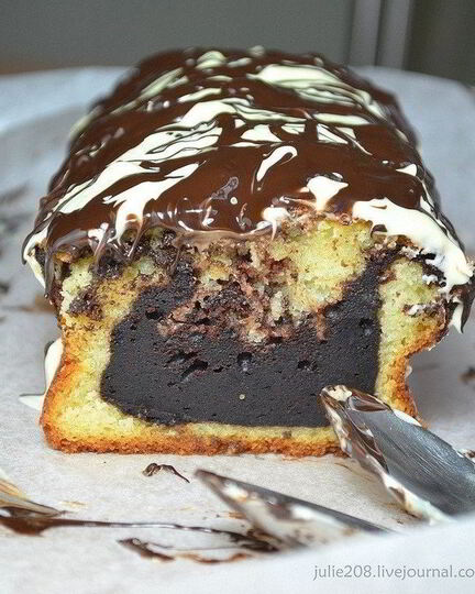 Рецепт ванильного кекса с влажной шоколадной начинкой