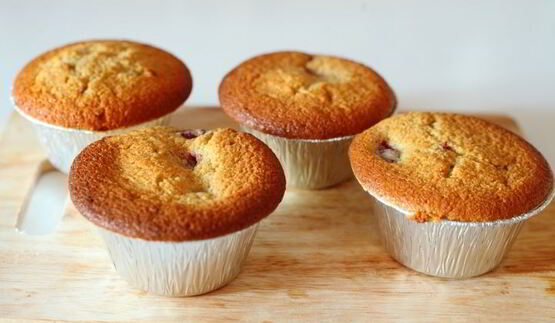 вишневые капкейки