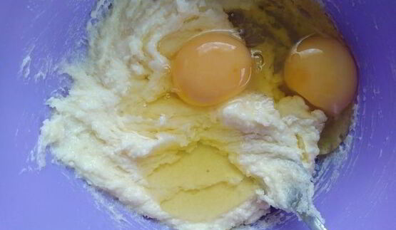 ягодные кексы с кокосовым штрейзелем