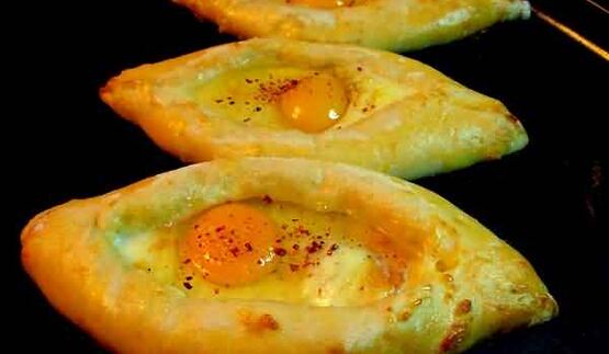 аджарские хачапури лодочка