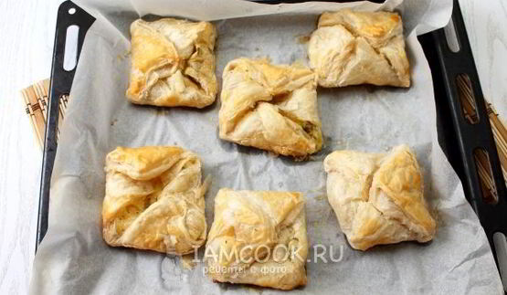 хачапури из слоеного теста