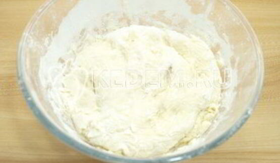 хачапури с брынзой и яйцом