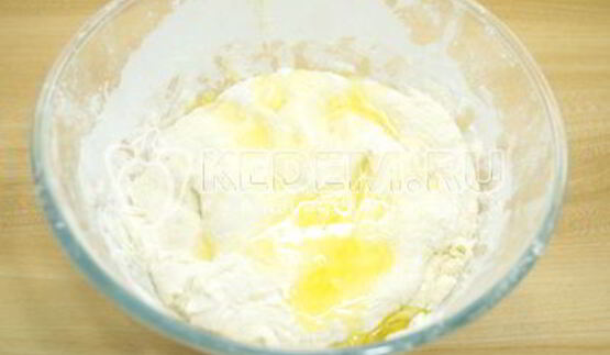 хачапури с брынзой и яйцом