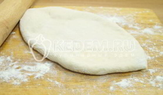 хачапури с брынзой и яйцом