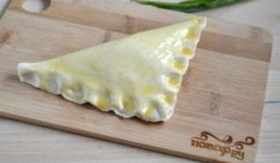 хачапури с сыром из слоеного теста