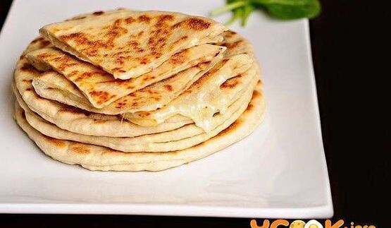 хачапури с творогом и сыром