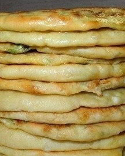 Рецепт хачапури с вареным яйцом и сыром