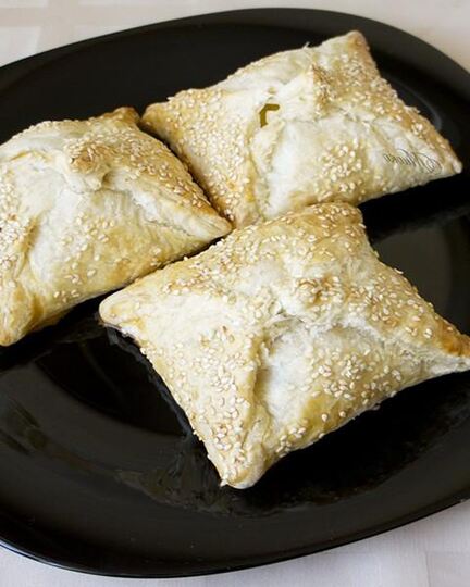 Рецепт хачапури слоеного с сыром и творогом