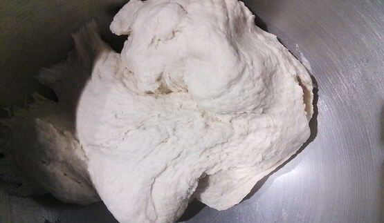 белый хлеб с камамбером